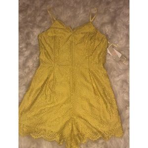 🚨BOGO🚨 Lace Yellow Romper